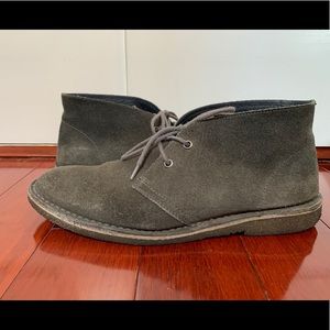 Suade chukka dress shoes size 10